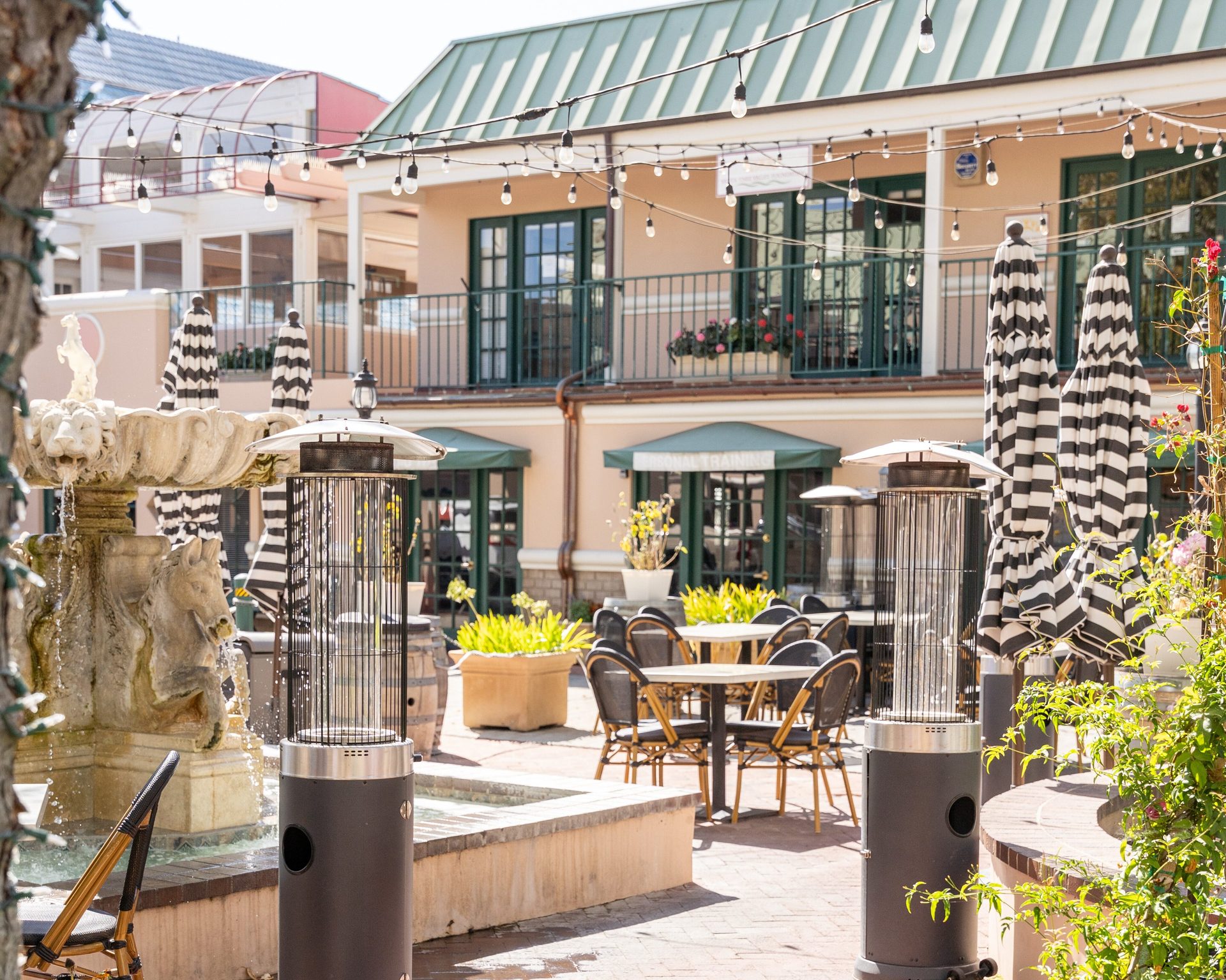 The Alisal Road courtyard